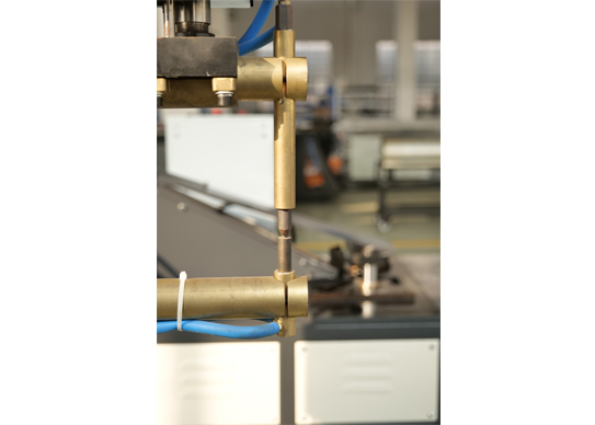 pneumatic spot welding machine